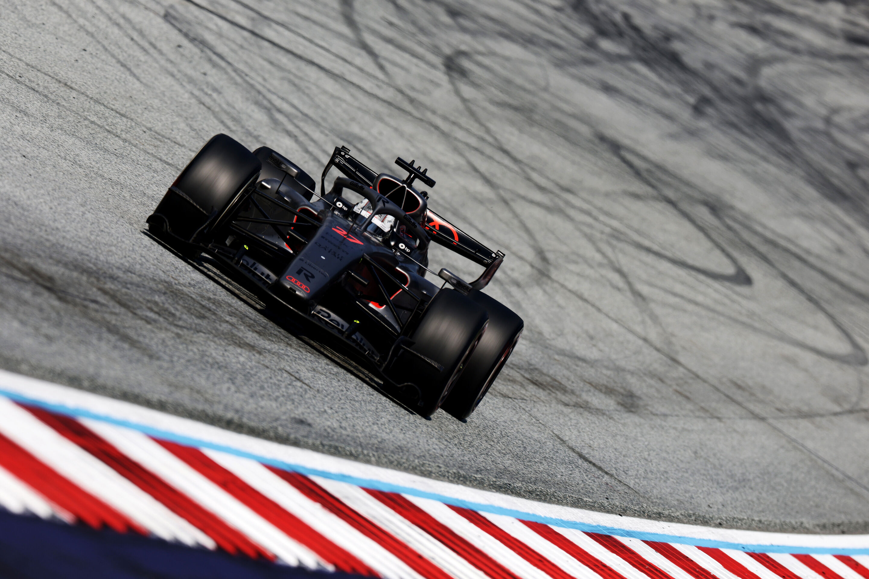 2026 Austrian Grand Prix - Sunday - SPIELBERG, AUSTRIA - JUNE 28: Nico Hulkenberg of Germany driving the (27) Audi F1 Team R26 on track during the F1 Grand Prix of Austria at Red Bull Ring on June 28, 2026 in Spielberg, Austria. (Photo by Mark Thompson/Getty...