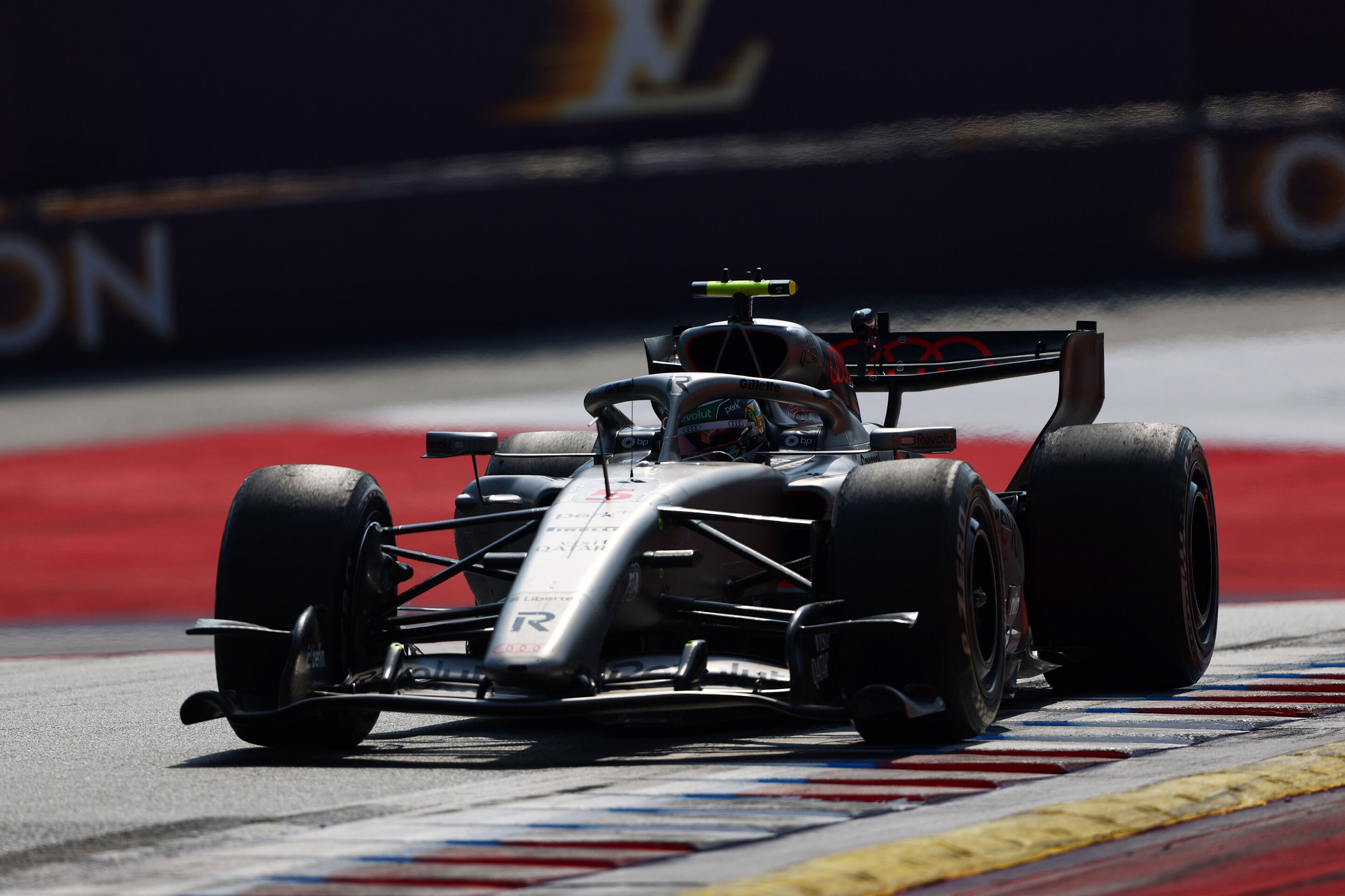 2026 Austrian Grand Prix - Sunday - SPIELBERG, AUSTRIA - JUNE 28: Gabriel Bortoleto of Brazil driving the (5) Audi F1 Team R26 on track during the F1 Grand Prix of Austria at Red Bull Ring on June 28, 2026 in Spielberg, Austria. (Photo by Andy Hone/LAT...