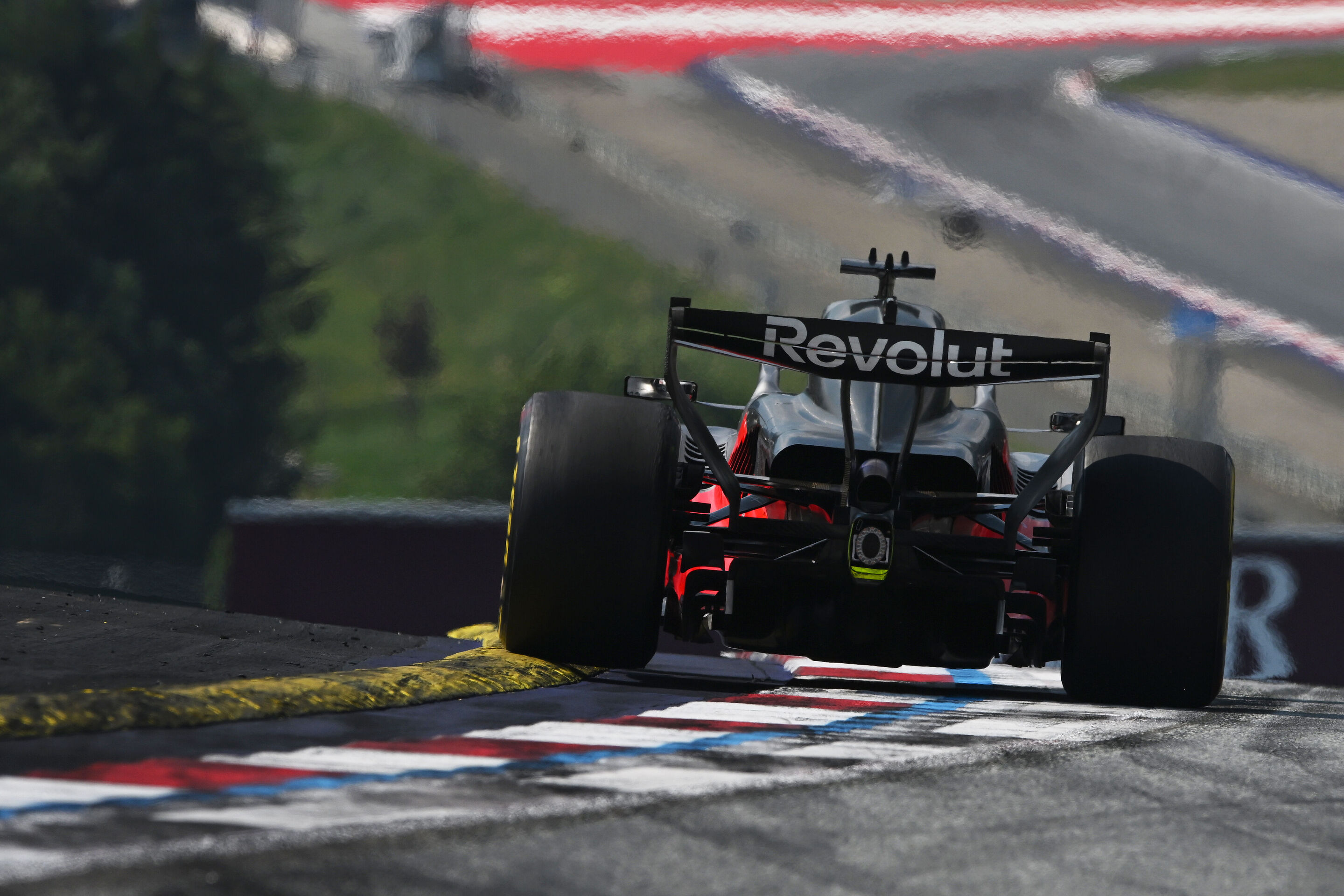 2026 Austrian Grand Prix - Sunday - SPIELBERG, AUSTRIA - JUNE 28: Nico Hulkenberg of Germany driving the (27) Audi F1 Team R26 on track during the F1 Grand Prix of Austria at Red Bull Ring on June 28, 2026 in Spielberg, Austria. (Photo by Rudy Carezzevoli/Getty...