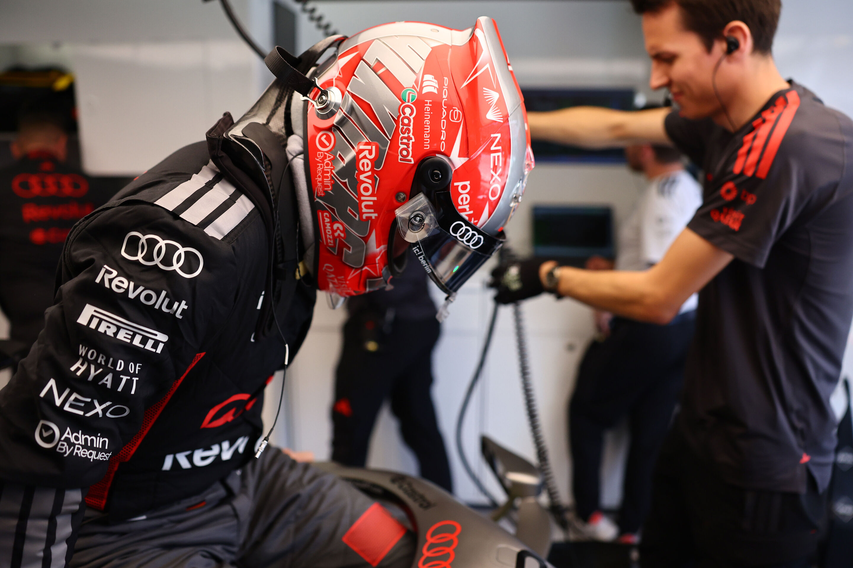 2026 Dutch Grand Prix - Saturday - ZANDVOORT, NETHERLANDS - AUGUST 22: Nico Hulkenberg of Germany and Audi F1 Team prepares to drive in the garage during qualifying ahead of the F1 Grand Prix of Netherlands at Circuit Zandvoort on August 22, 2026 in Zandvoort,...