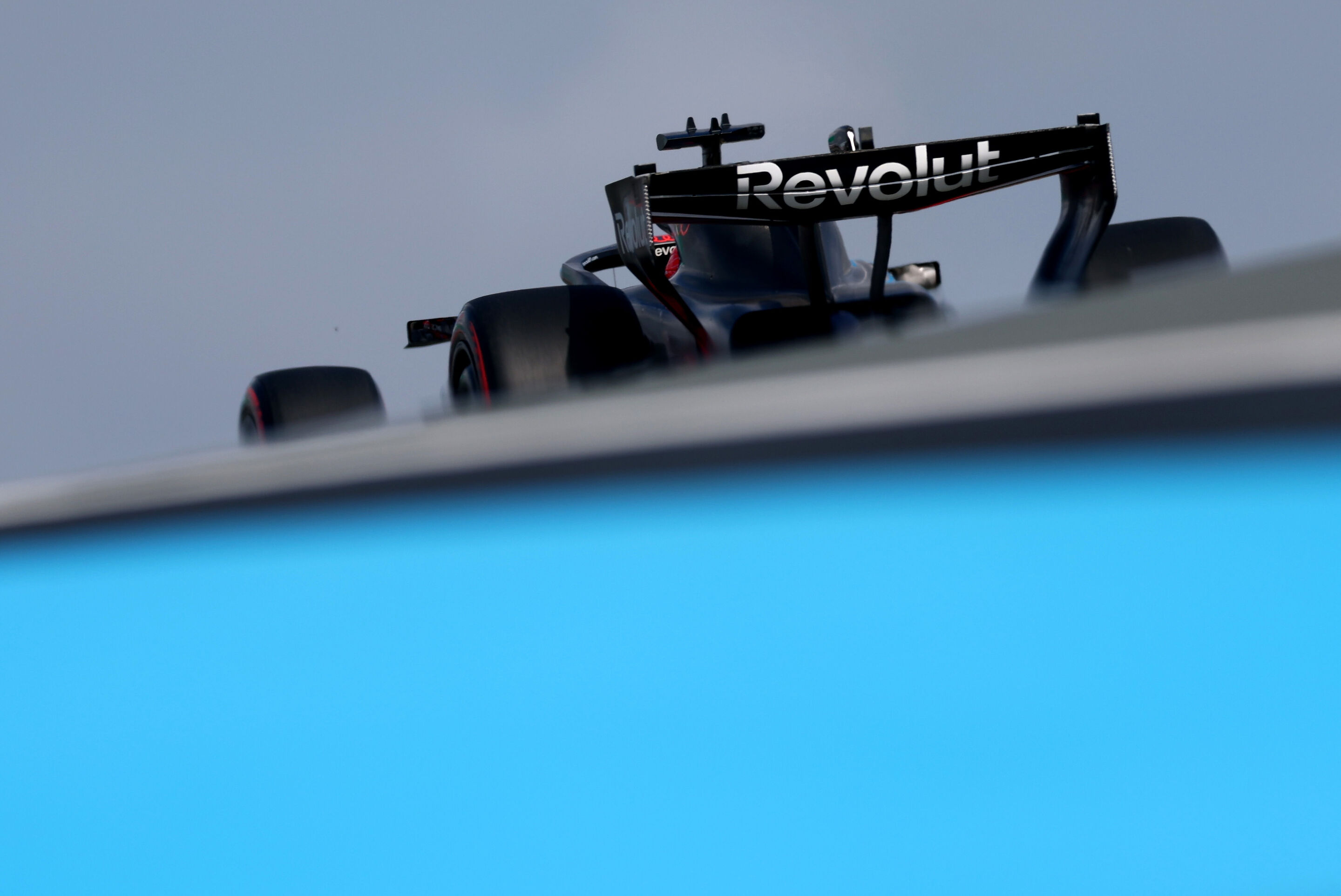 2026 Dutch Grand Prix - Saturday - ZANDVOORT, NETHERLANDS - AUGUST 22: Nico Hulkenberg of Germany driving the (27) Audi F1 Team R26 on track during qualifying ahead of the F1 Grand Prix of Netherlands at Circuit Zandvoort on August 22, 2026 in Zandvoort,...