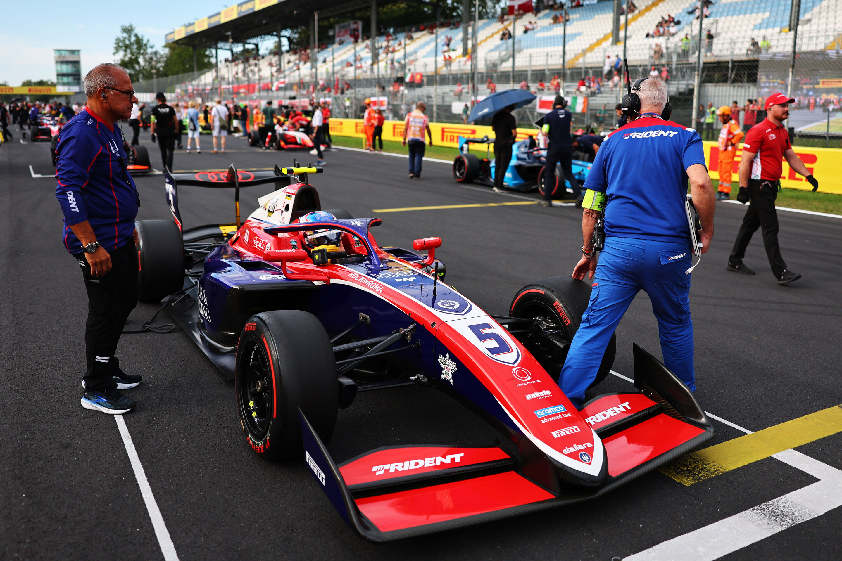 2026 Italian Grand Prix - F3 - MONZA, ITALY - SEPTEMBER 05: Freddie Slater of Great Britain, Audi F1 Team and TRIDENT (5) on the grid during the Round 8 Monza Sprint race of the Formula 3 Championship at Autodromo Nazionale Monza on September 05, 2026...