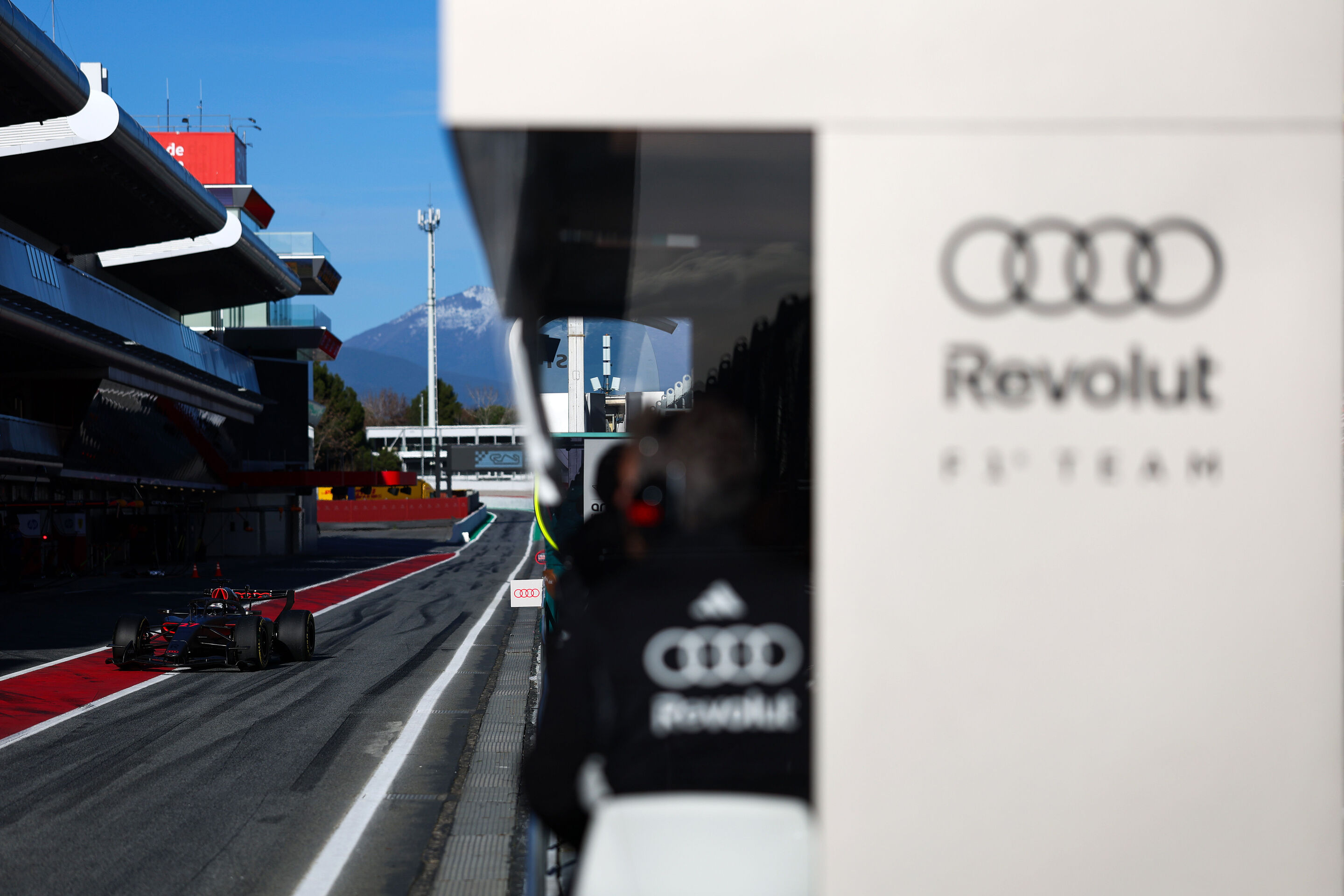 Barcelona Shakedown Week: Day 5 - Barcelona Shakedown Week: Day 5