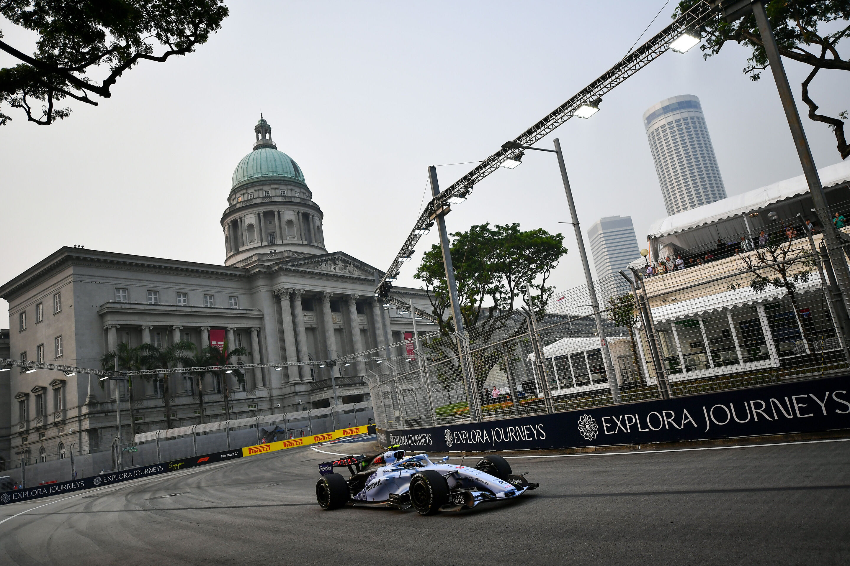 F1 Grand Prix Of Singapore - Practice & Sprint Qualifying - SINGAPORE, SINGAPORE - OCTOBER 09: Gabriel Bortoleto of Brazil driving the (5) Audi F1 Team R26 on track during practice ahead of the F1 Grand Prix of Singapore at Marina Bay Street Circuit on...