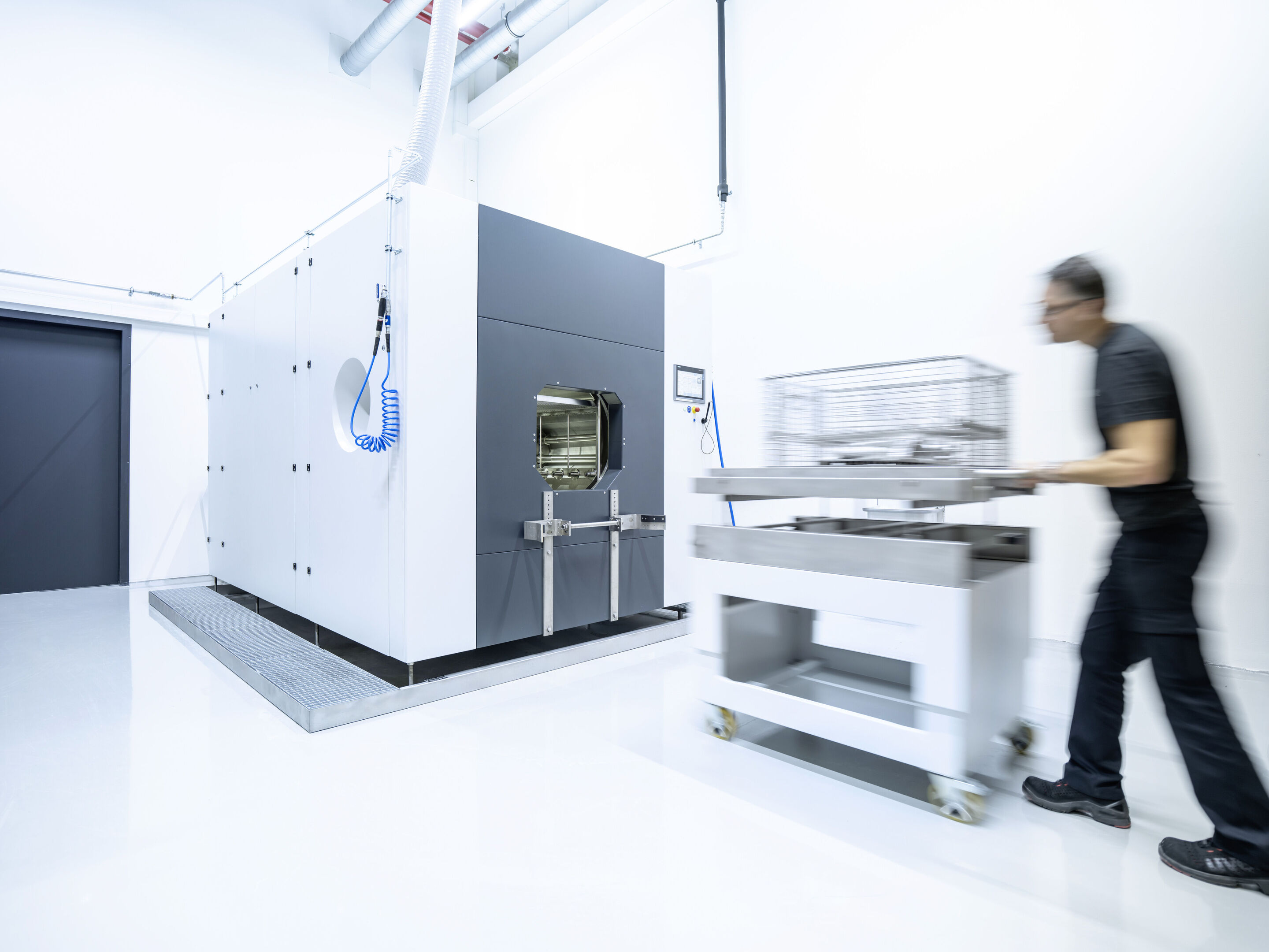 Development of the Audi F1 Power Unit - High-pressure washing machines for cleaning engine components at the Neuburg site