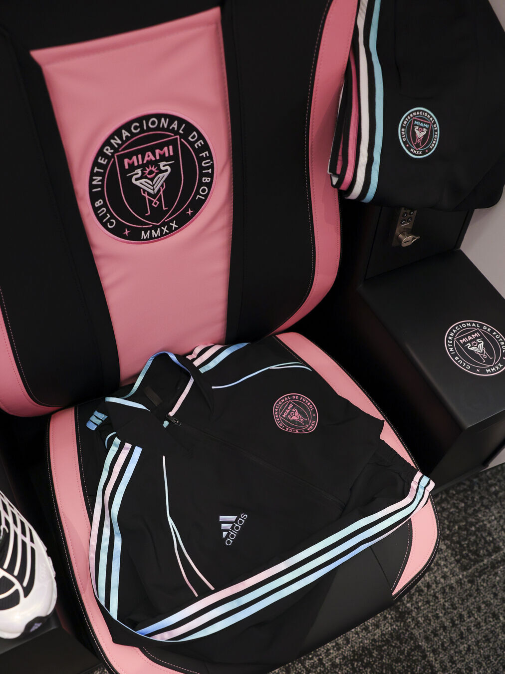 Inter Miami CF players arrive for gameday in limited-edition kit - Inter Miami CF players arrive for gameday in limited-edition kit, celebrating the Audi Revolut F1 Team x adidas Miami Collection