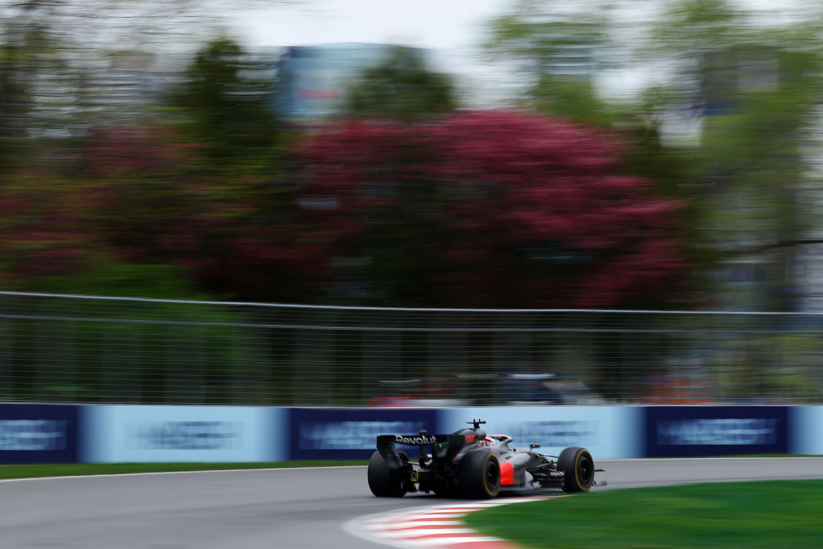 F1 Grand Prix of Canada - Sprint & Qualifying - MONTREAL, QUEBEC - MAY 23: Nico Hulkenberg of Germany driving the (27) Audi F1 Team R26 on track during the Sprint ahead of the F1 Grand Prix of Canada at Circuit Gilles-Villeneuve on May 23, 2026 in Montreal,...